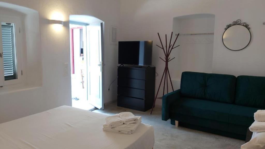 Kas Residence Renovated 2022 Spétses Eksteriør billede